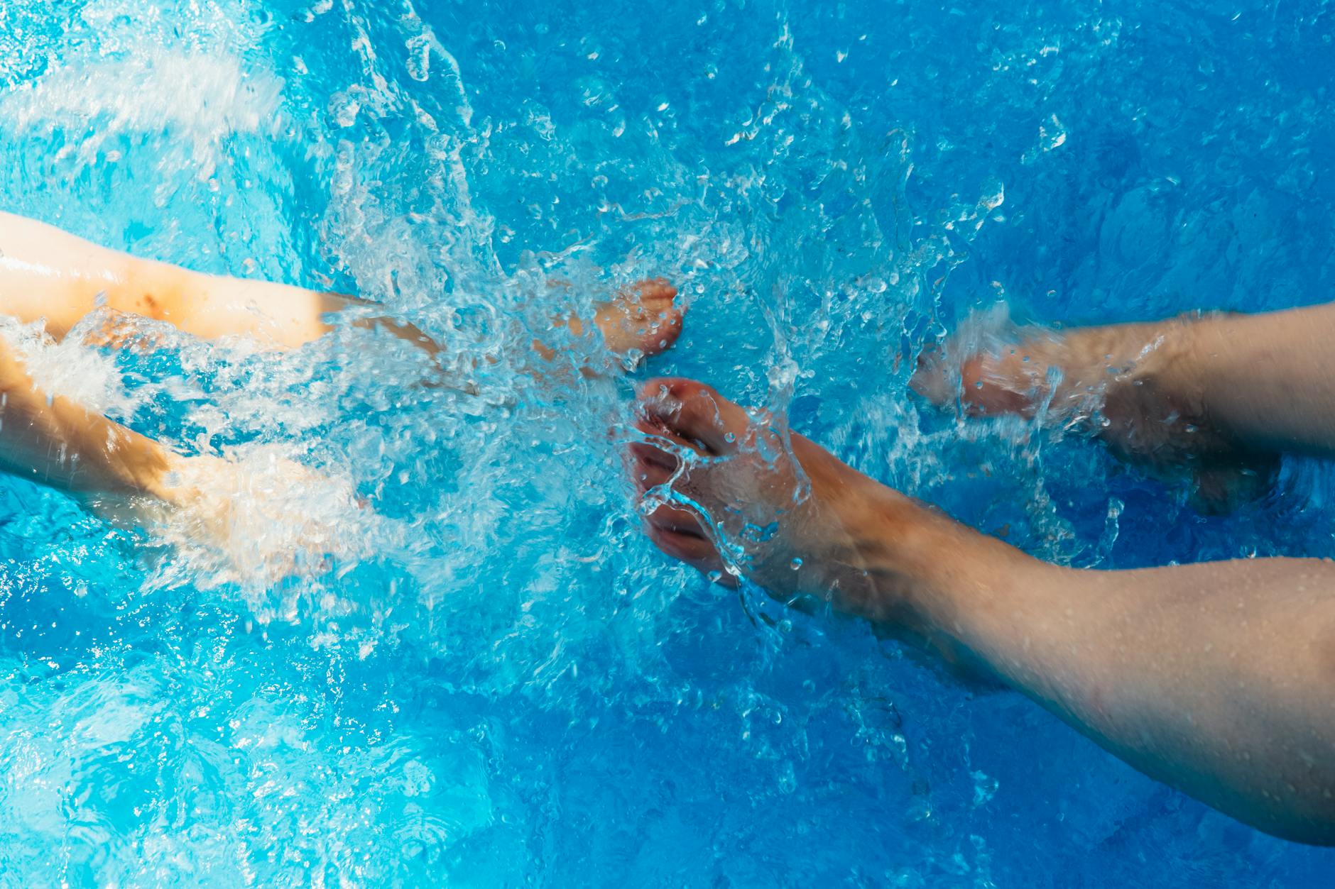 Lucchese Family Pools Cleaning Services