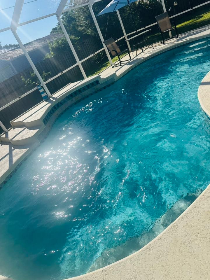 Lucchese Family Pools Cleaning Services